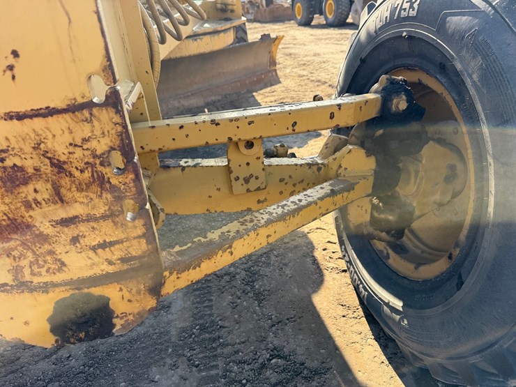 caterpillar-140g-image-90