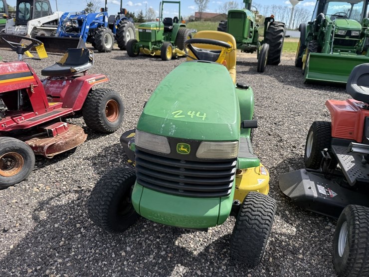 john-deere-lt150-image-2