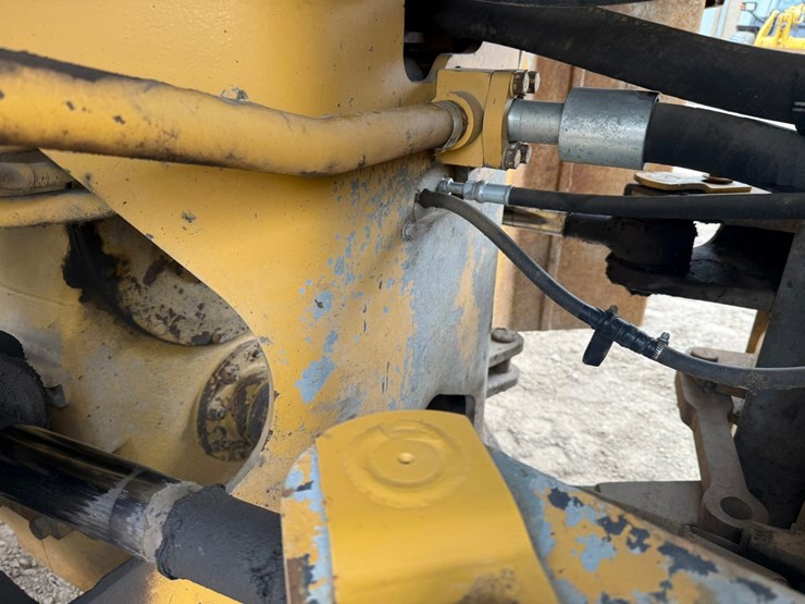 caterpillar-966d-image-60