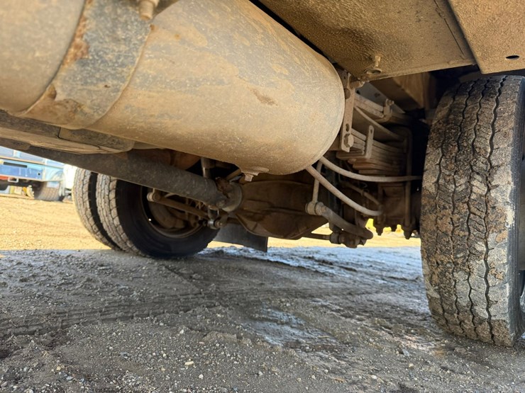 2017-ford-f550-xl-image-78