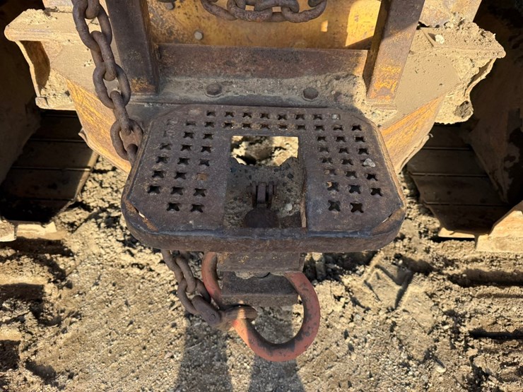 caterpillar-d4h-lgp-image-27