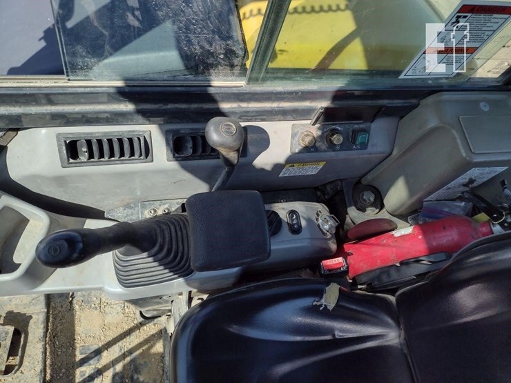 2020-komatsu-pc55mr-5-image-8
