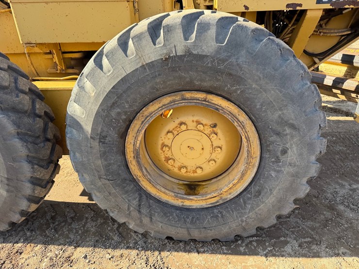 caterpillar-140g-image-93