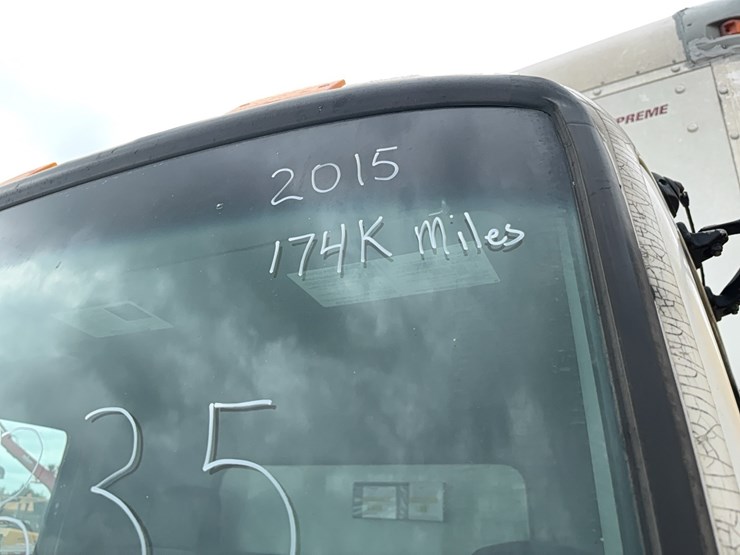2015-hino-268-image-19