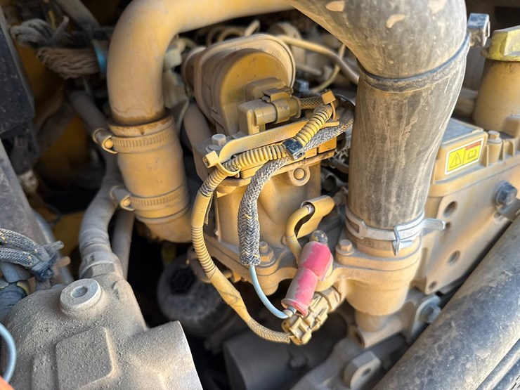 caterpillar-255-image-41