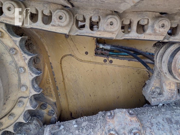2006-caterpillar-d5n-xl-image-32