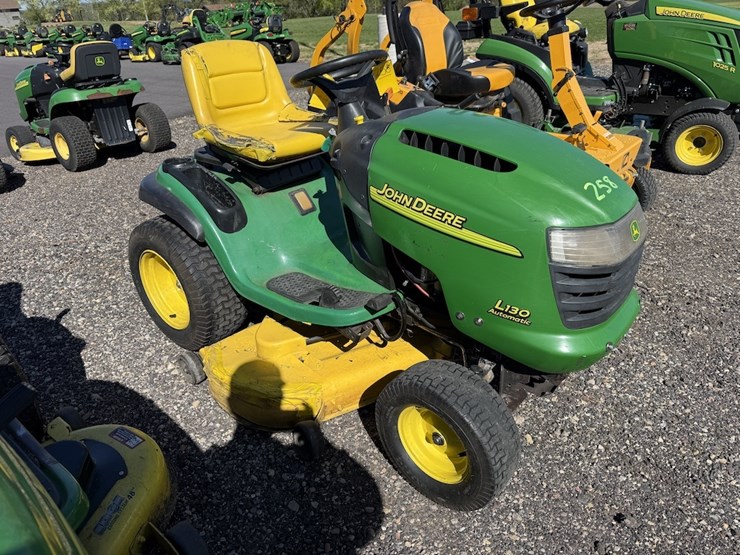 john-deere-l130-image-1