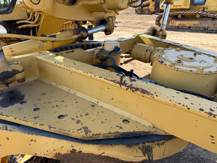 caterpillar-140g-image-16