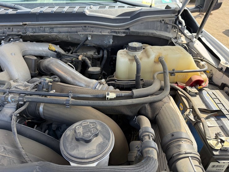 2020-ford-f550-xl-image-13