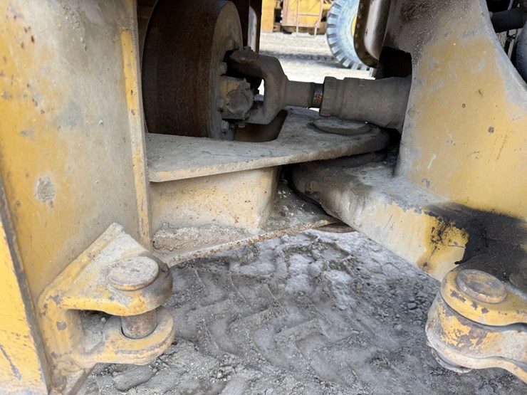 caterpillar-950f-image-37