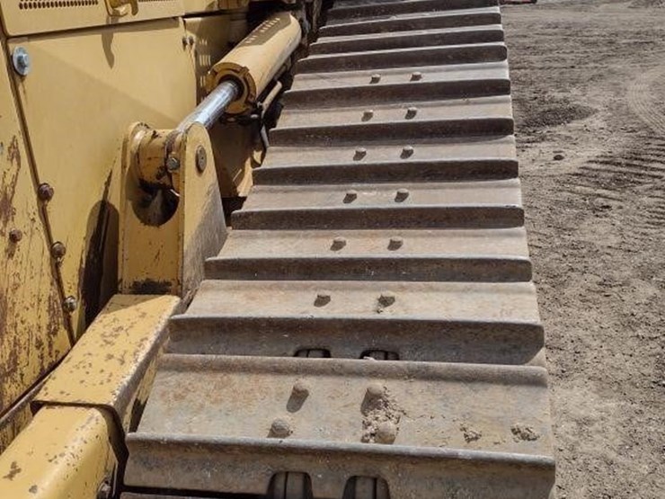 2006-caterpillar-d5n-xl-image-20