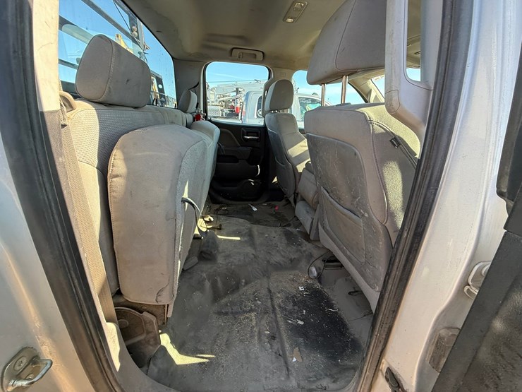 2015-chevrolet-2500-image-27