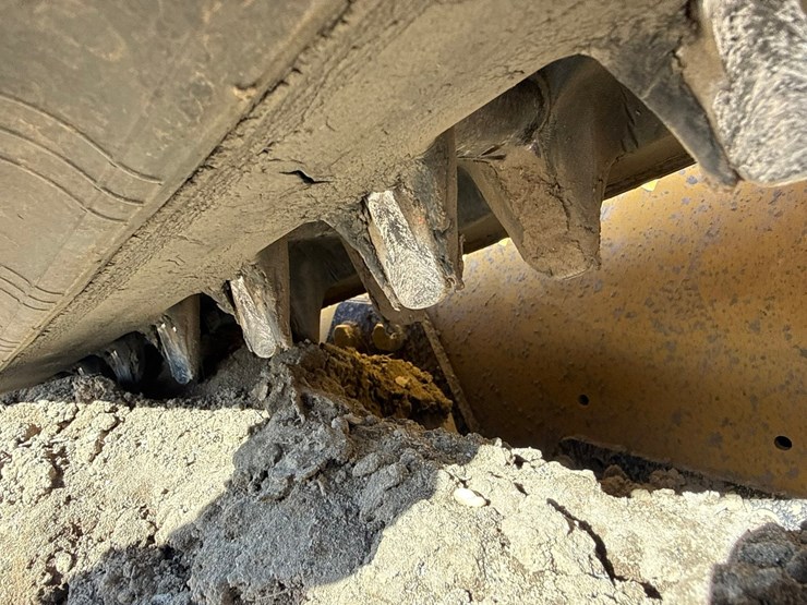 caterpillar-255-image-60