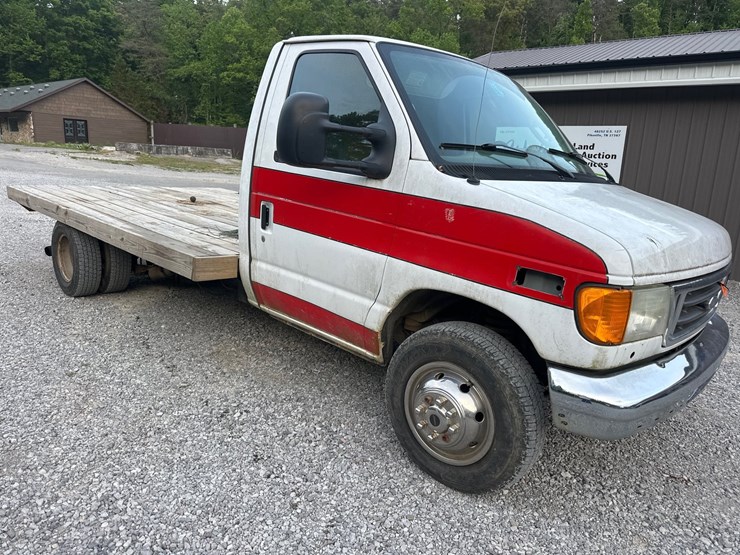 2007-ford-e450-image-4