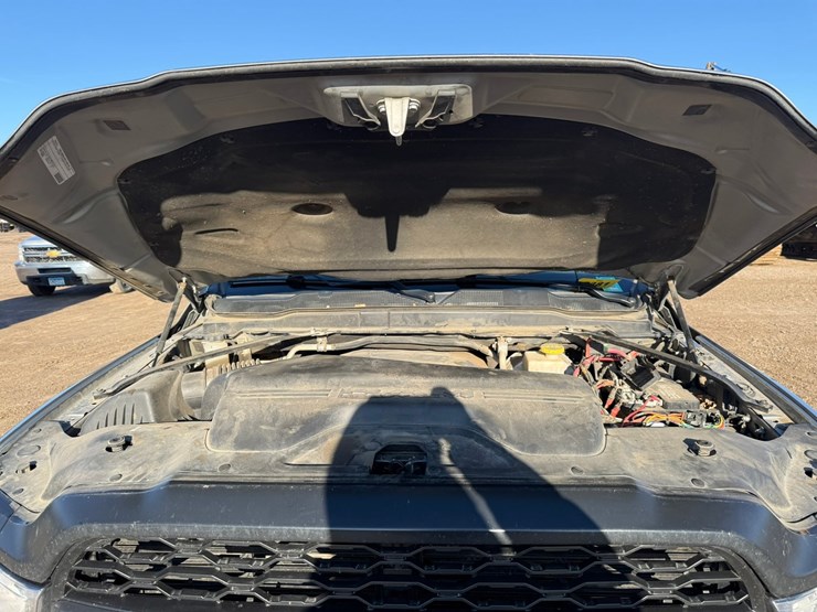 2021-dodge-2500-image-10