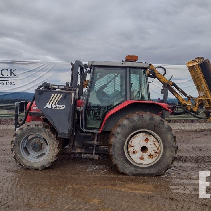 2002 MASSEY-FERGUSON 4233