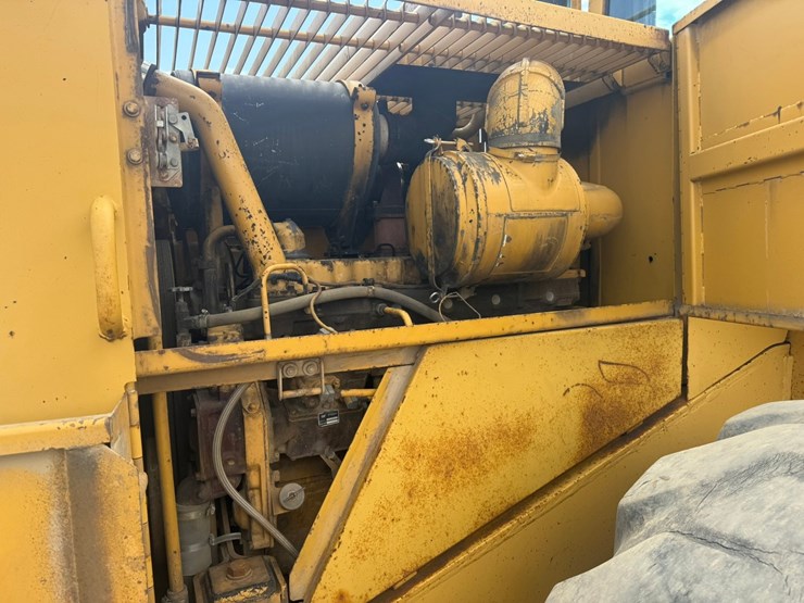 caterpillar-966d-image-77