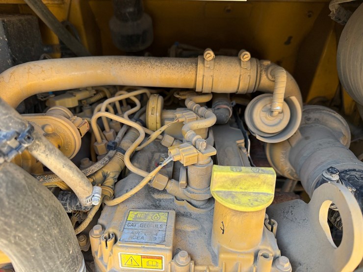 caterpillar-255-image-38