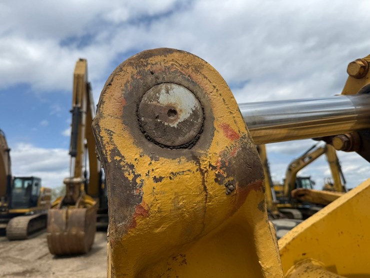 caterpillar-966d-image-26