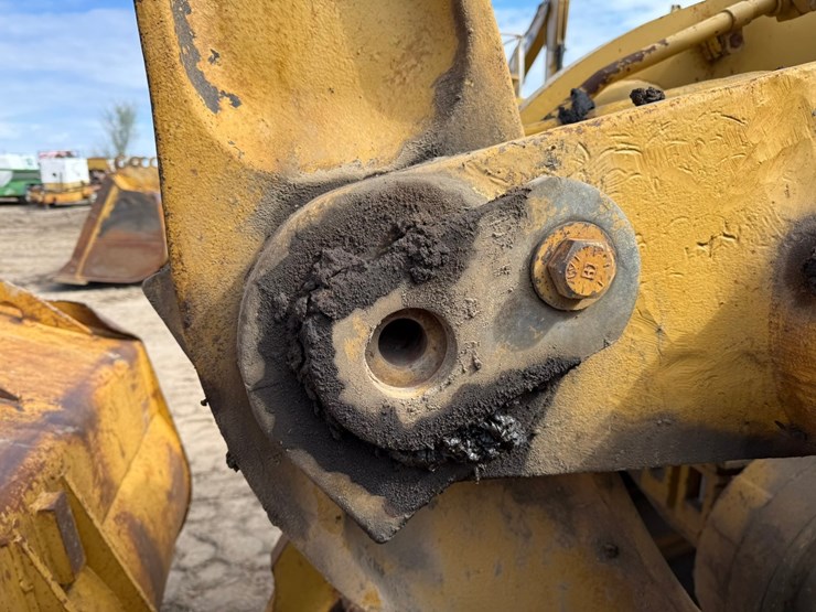 caterpillar-950f-image-22