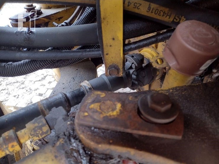 komatsu-wa180-3-image-28