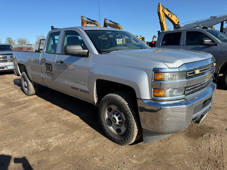 2015-chevrolet-2500-image-7