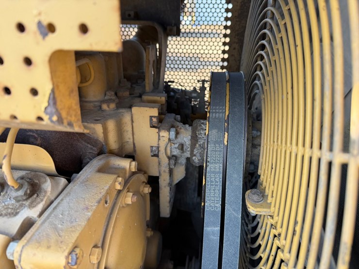 caterpillar-d4h-lgp-image-42