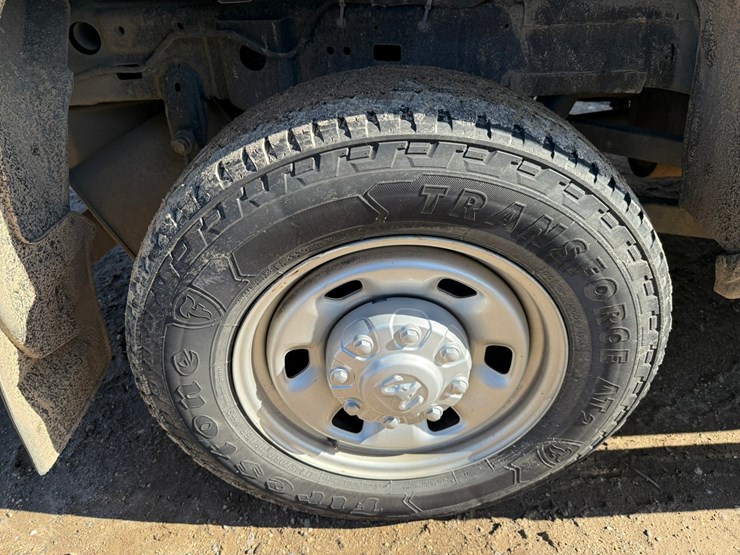 2021-dodge-2500-image-54