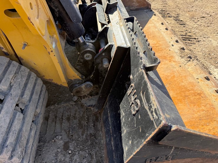 caterpillar-255-image-15
