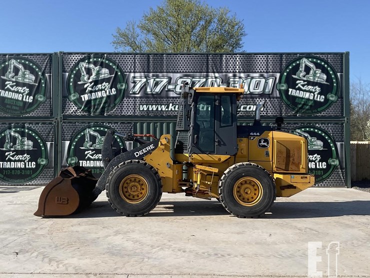 2021-deere-444-p-tier-image-1