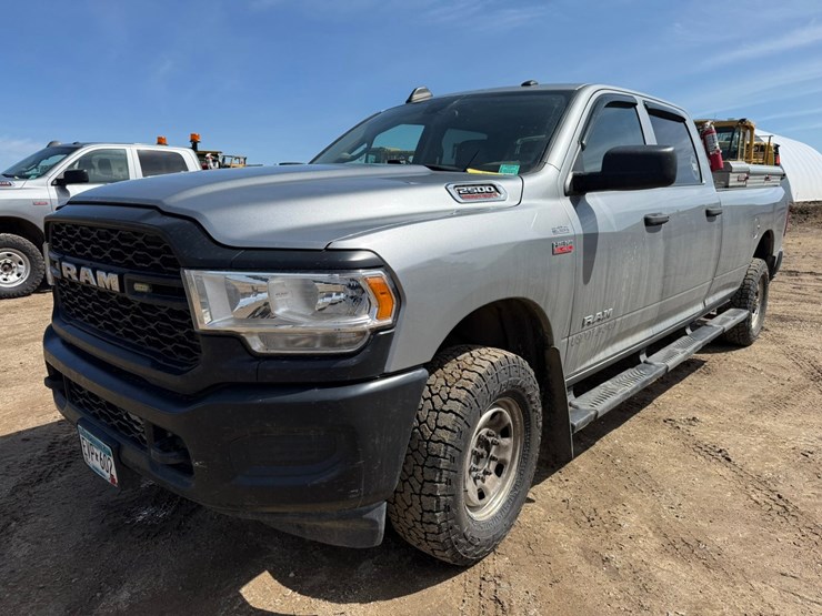 2021-dodge-2500-image-1