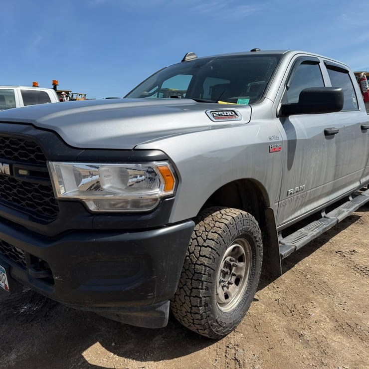 2021 DODGE 2500
