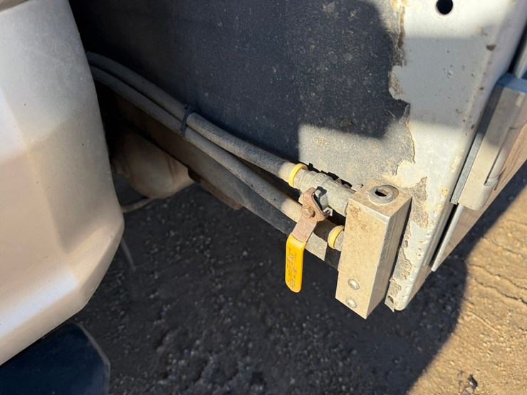 2017-ford-f550-xl-image-20
