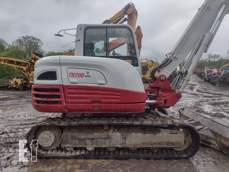 takeuchi-tb290-image-35