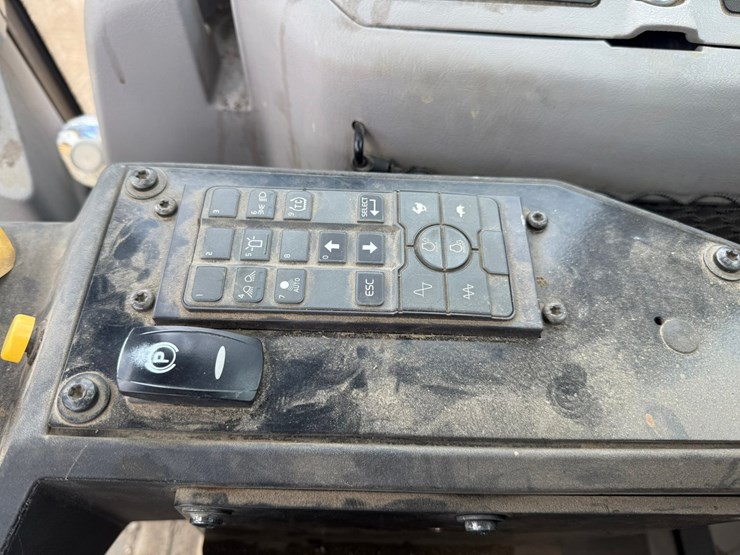 volvo-sd75b-image-56