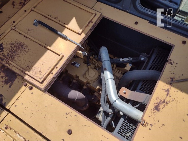 2012-morooka-mst1500vd-image-23