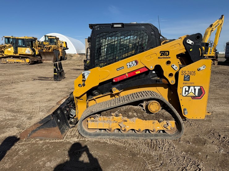 caterpillar-255-image-2