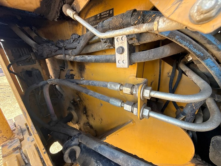 caterpillar-259d3-image-27