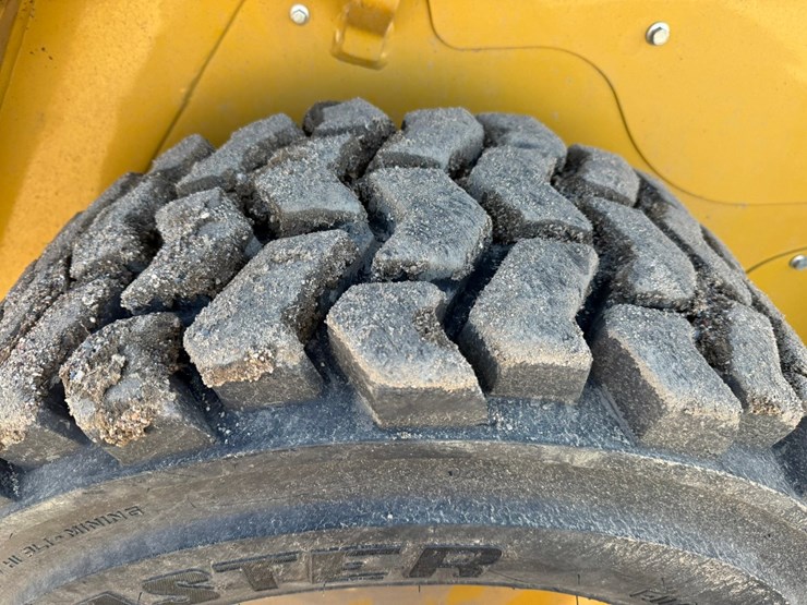 caterpillar-242d3-image-57