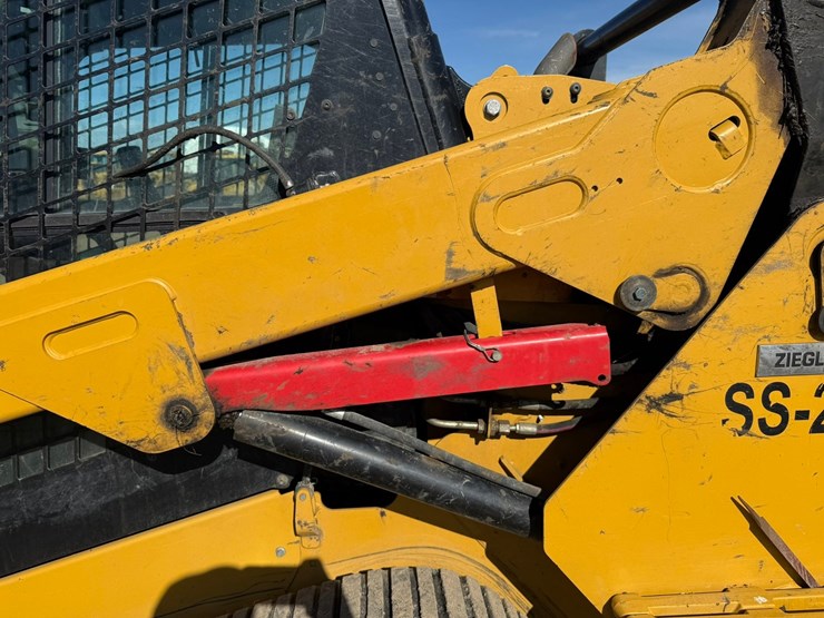 caterpillar-259d3-image-19
