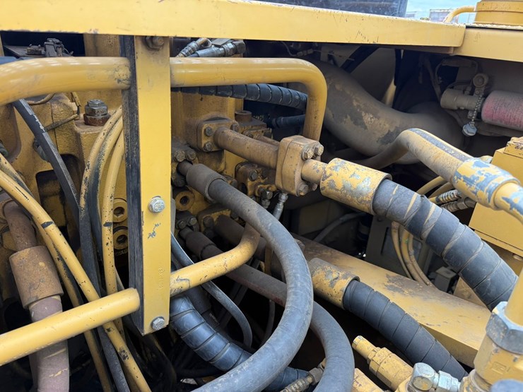 caterpillar-345bl-image-36