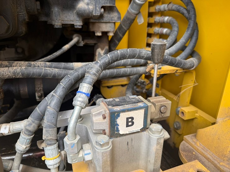 komatsu-pc490-lc-11-image-61