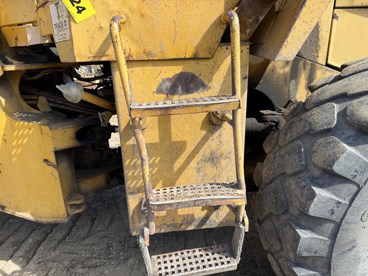 caterpillar-950f-image-36