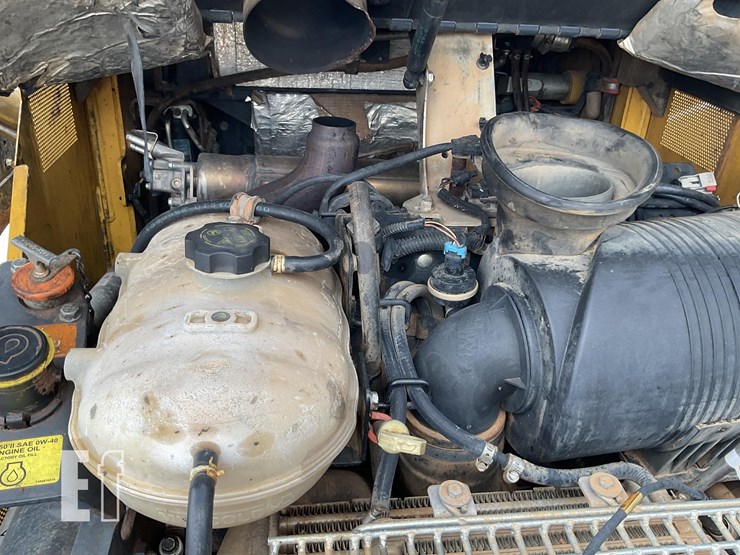 2020-deere-333g-image-18