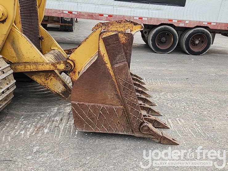deere-655b-image-8