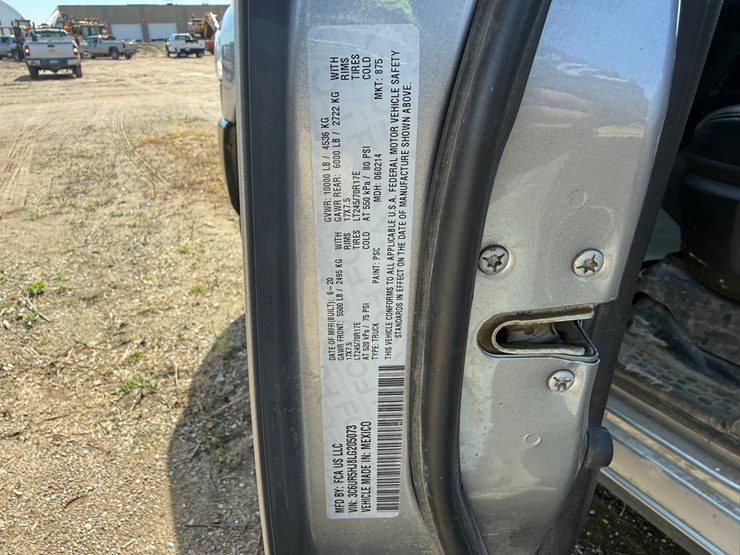 2021-dodge-2500-image-60