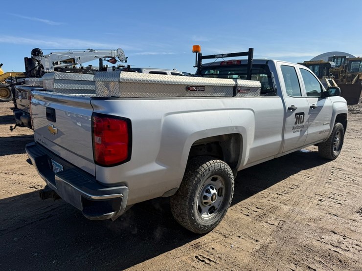 2015-chevrolet-2500-image-5