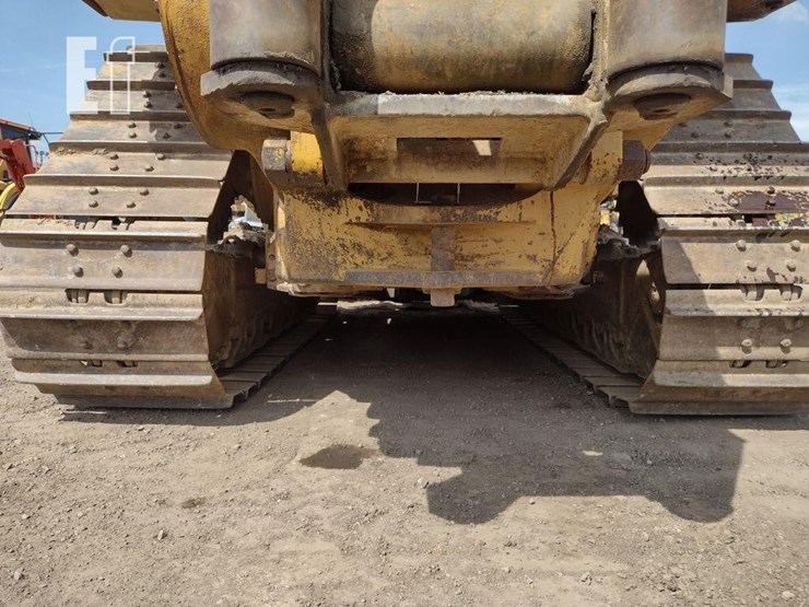 2006-caterpillar-d5n-xl-image-39