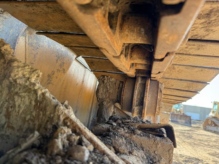 caterpillar-d4g-lgp-image-58