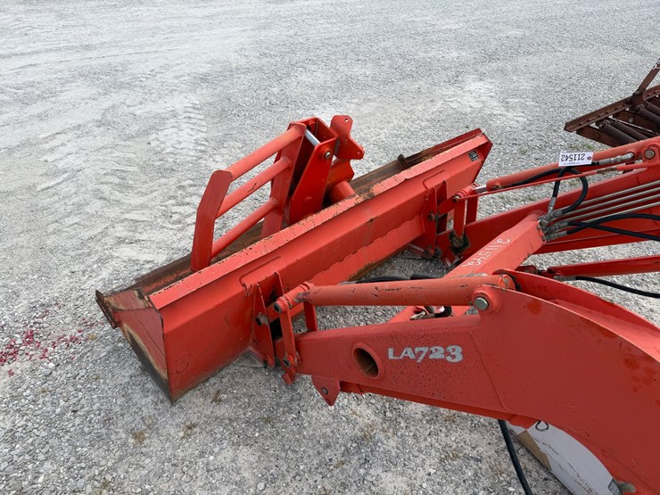 kubota-la723-image-3